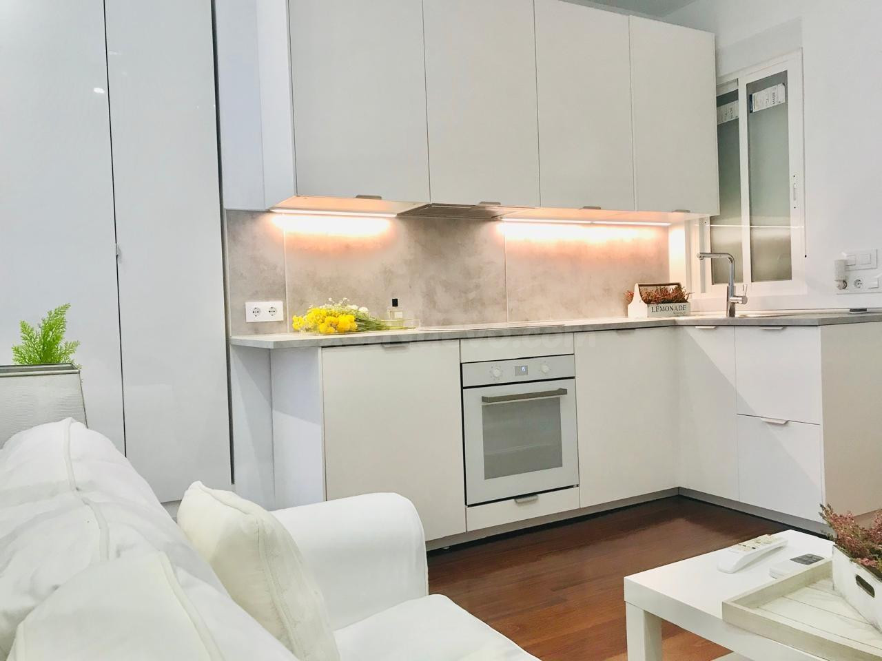 VENTA — Piso reformado en Guindalera - foto 2