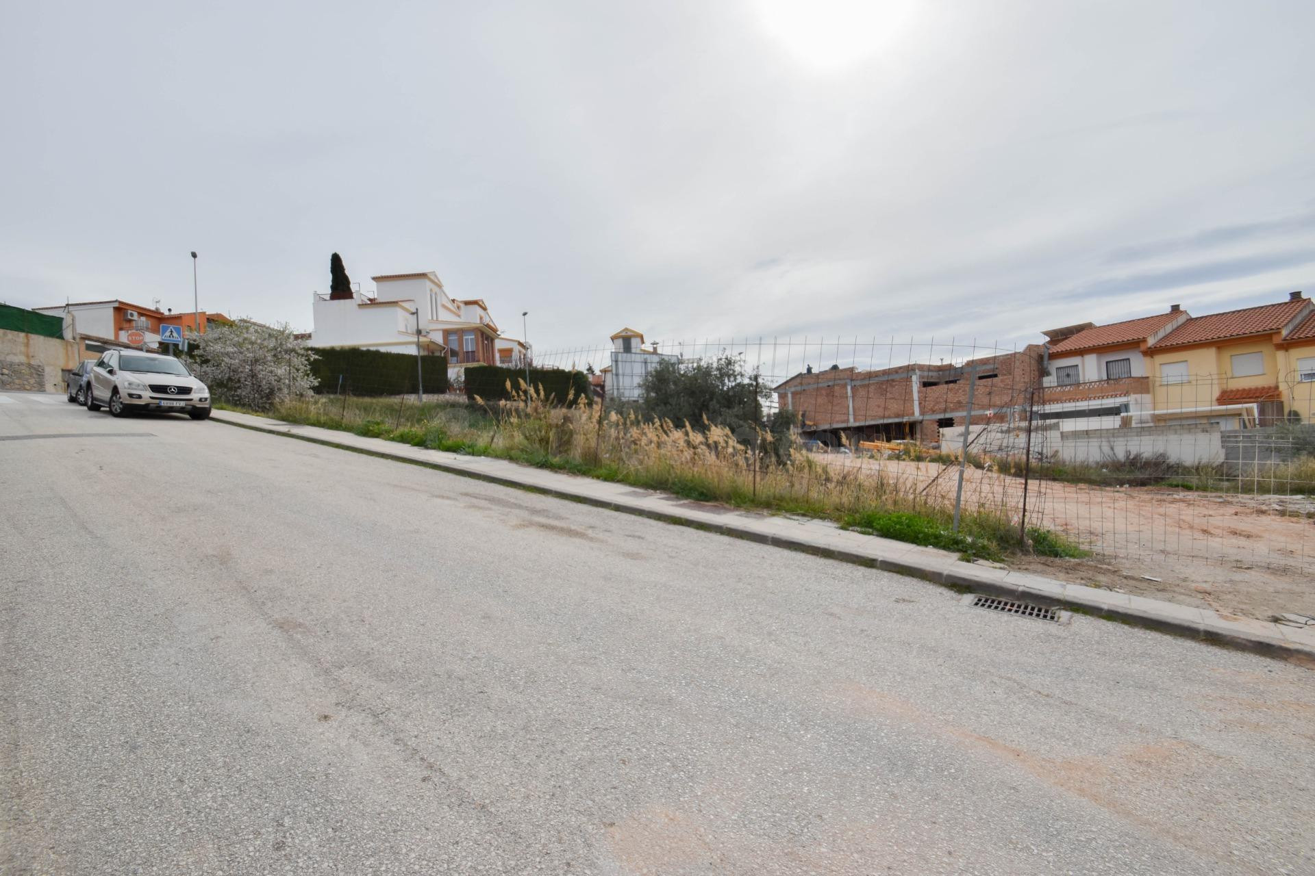 ¡Oportunidad Única! Solar para construir la vivienda de tus  - foto 3