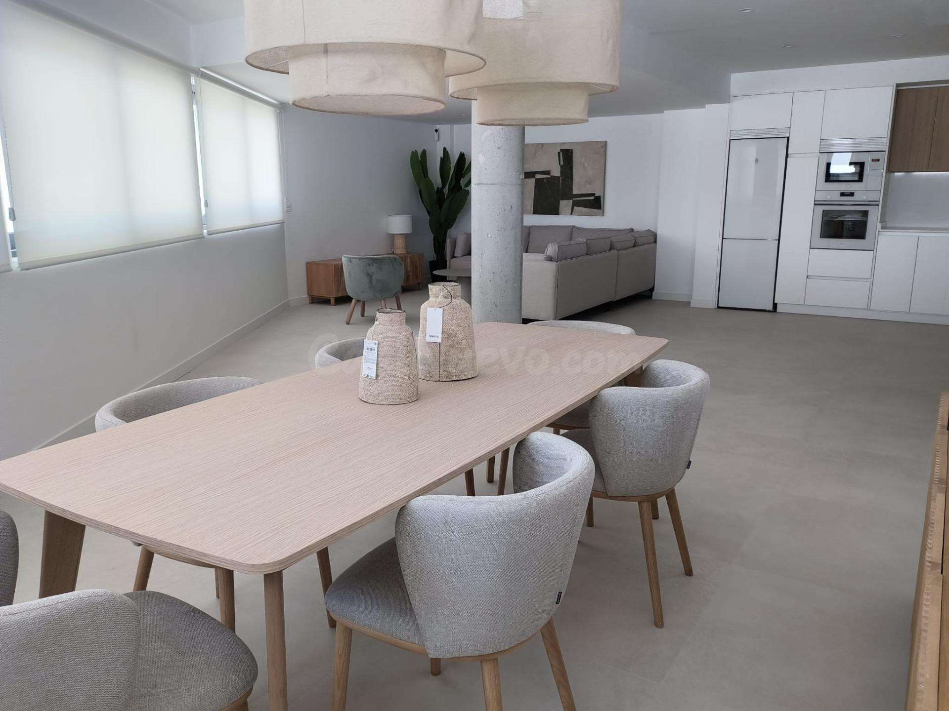 AMPLIO APARTAMENTO DE 3 DORMITORIOS RECIÉN REFORMADO EN RÍO 