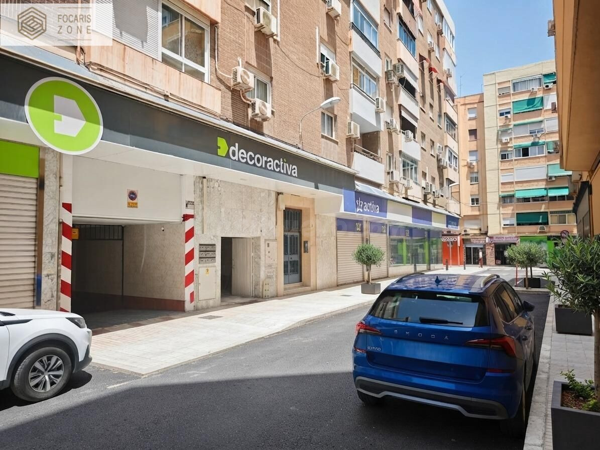 PARKING EN VENTA EN EL CORAZÓN DE MÁLAGA - foto 4