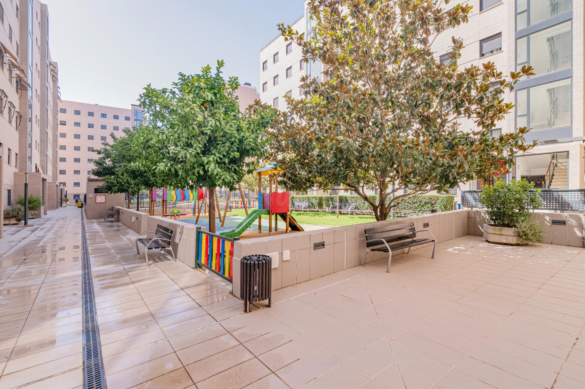 Exclusivo Piso en Parque Almunia, Granada - ¡Tu Oasis Urbano - foto 4