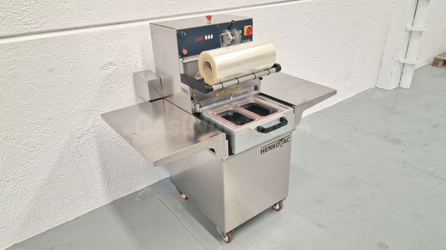 Máquina termoselladora semi automática para envases preformados
