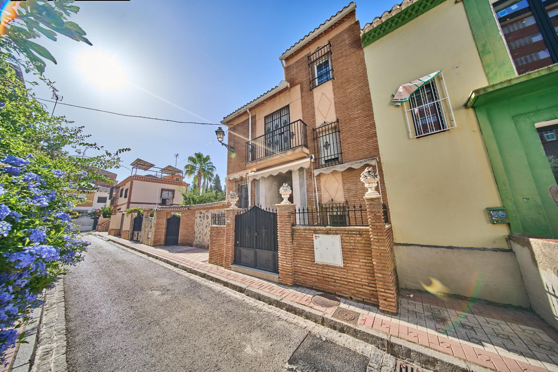 Tu casa independiente en Granada junto al Paseo de la Bomba - foto 2
