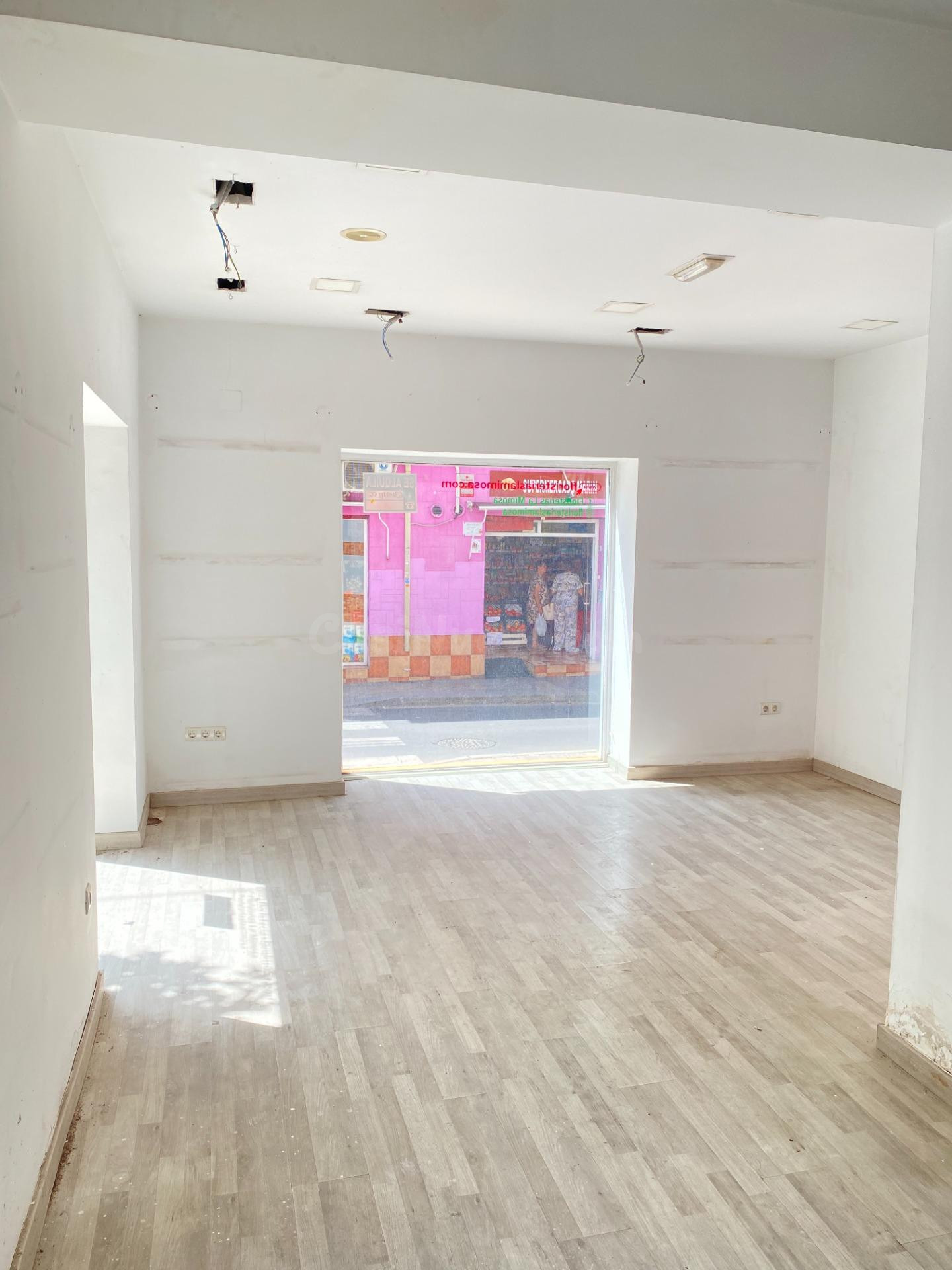 Local comercial en alquiler en La Chana, Granada - foto 3