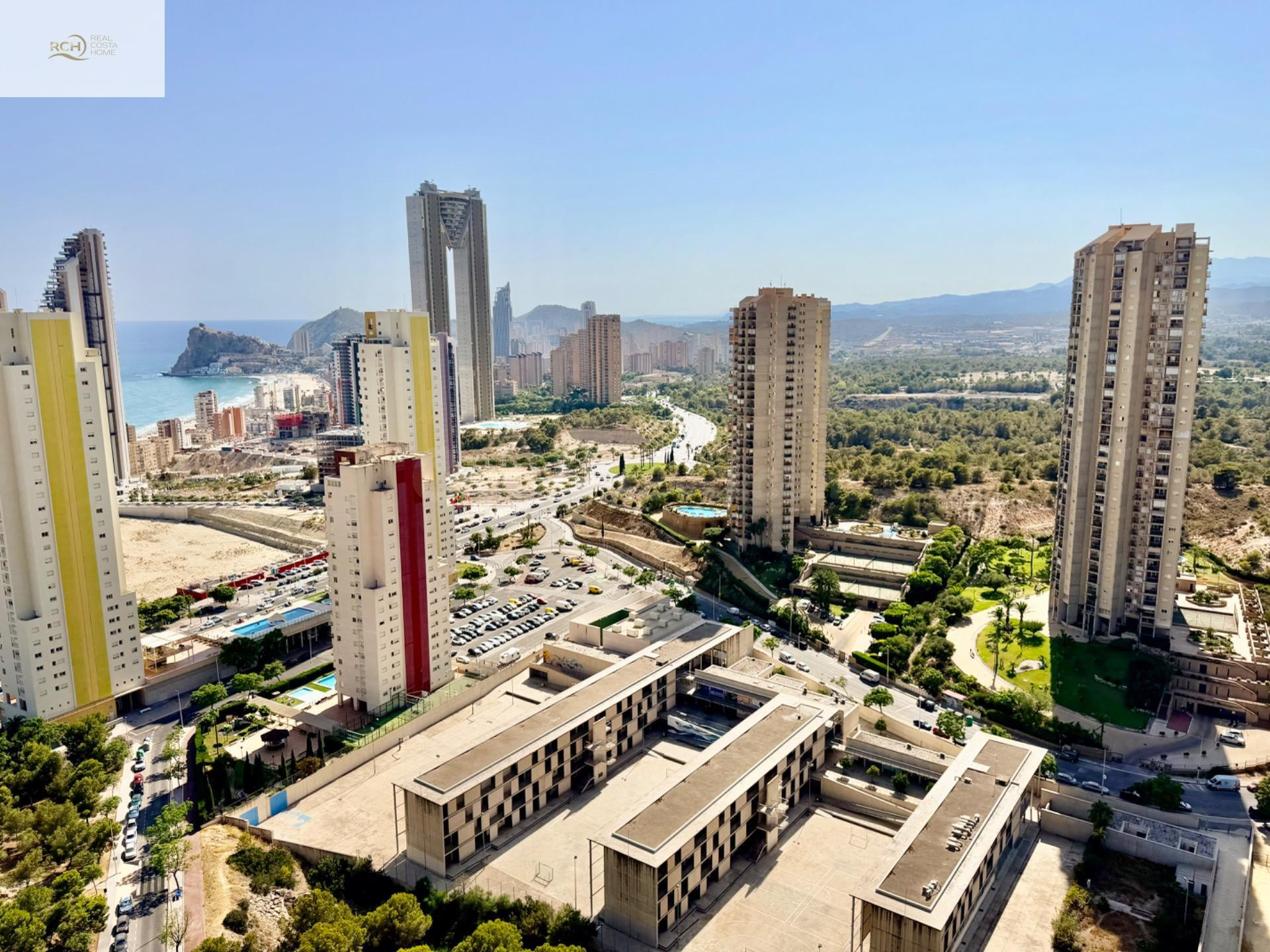 SE VENDE PISO EN BENIDORM CON VISTAS PANORAMICAS