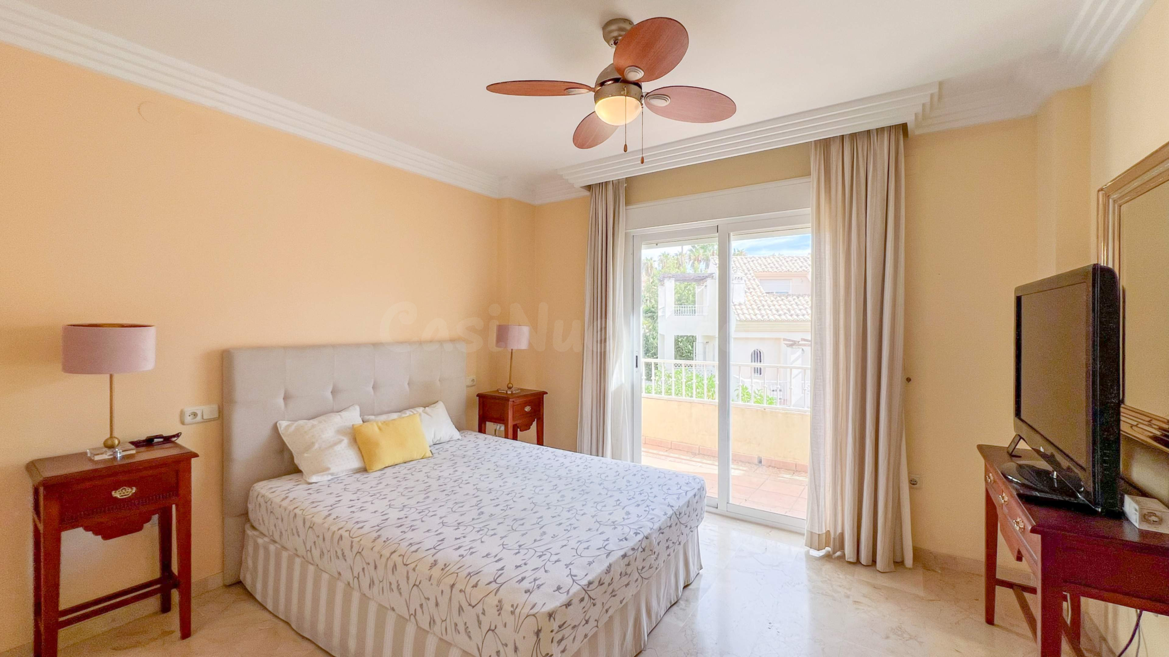 Casa adosada de 4 dormitorios en El Rosario, Marbella - foto 5