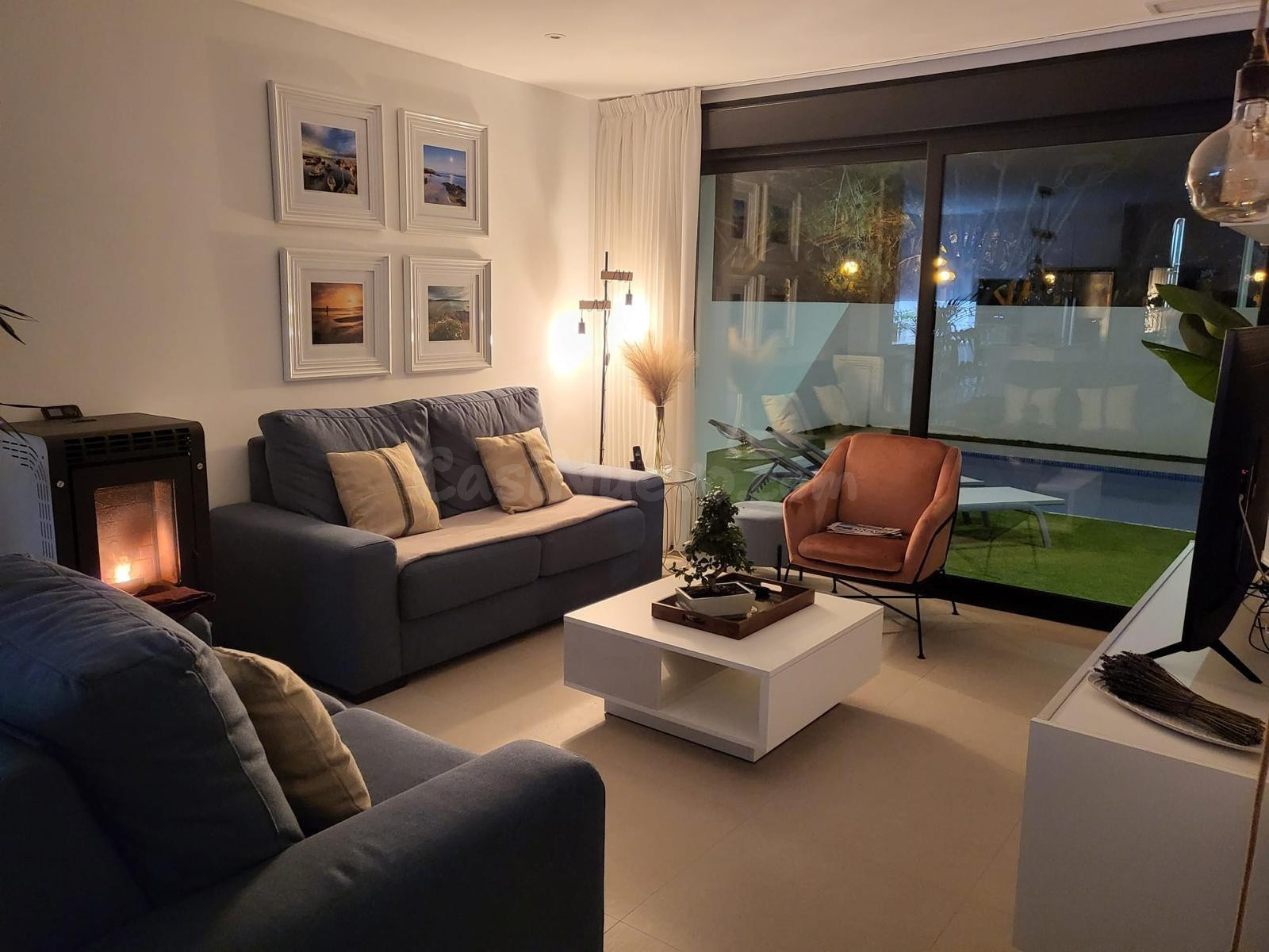 Vivienda con piscina privada y amplio jardín en Almoradí - foto 2