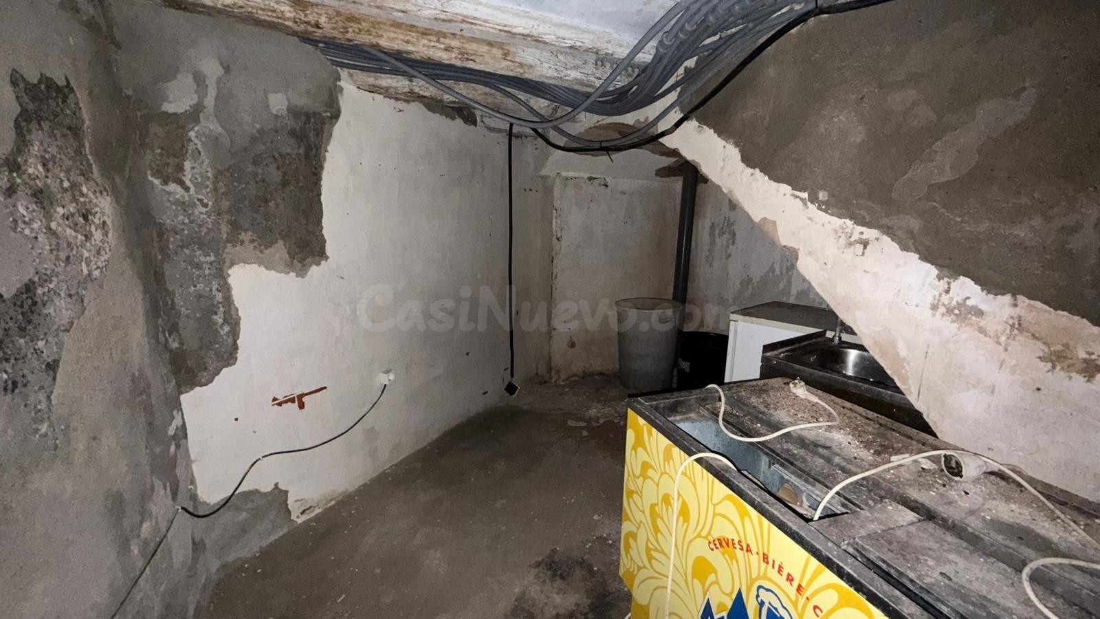 Almacén en Alquiler en el Centro de Reus por €200 - foto 3