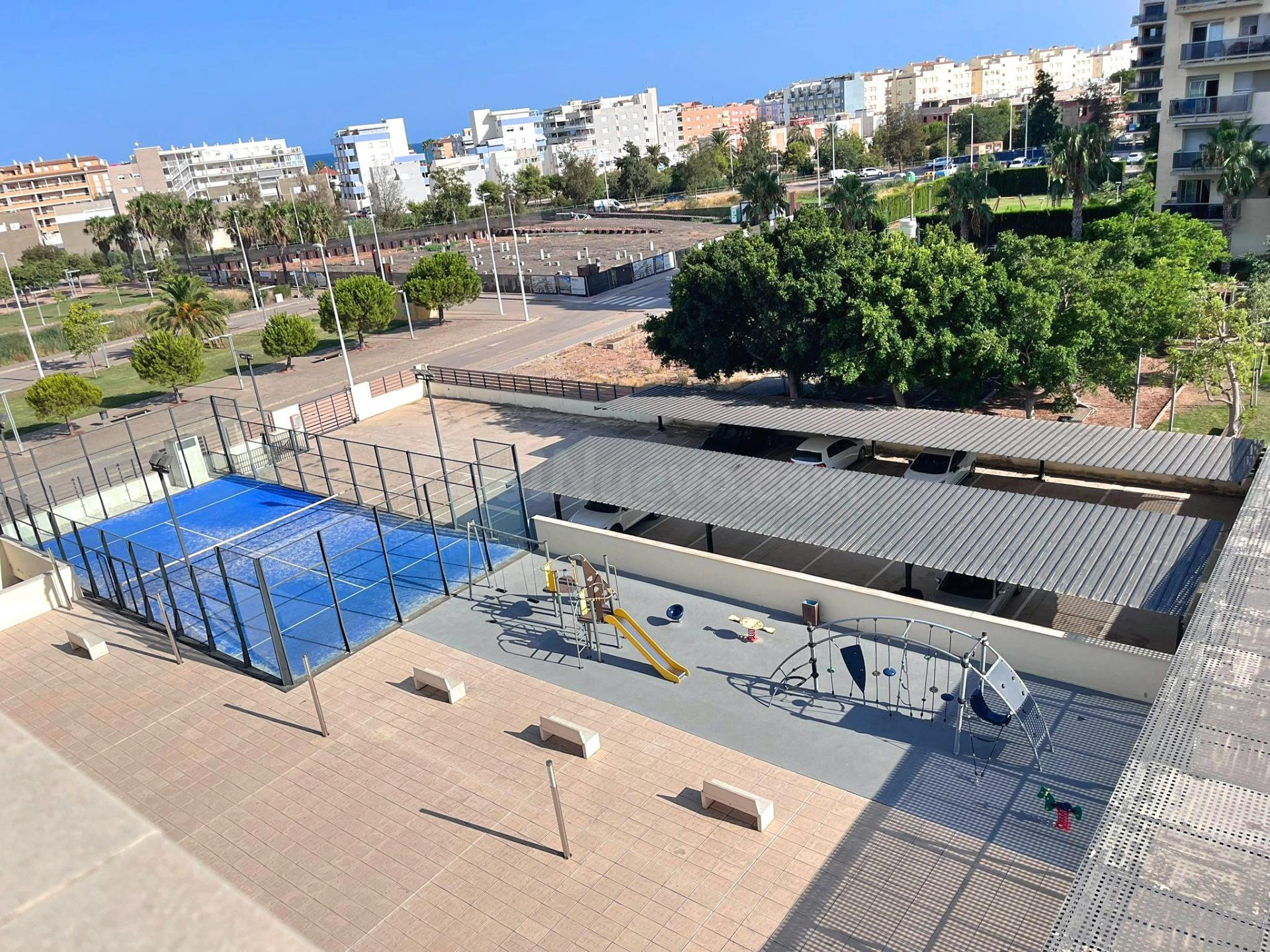 Apartamento de 2 habitaciones con terraza, piscina, pádel, p - foto 2