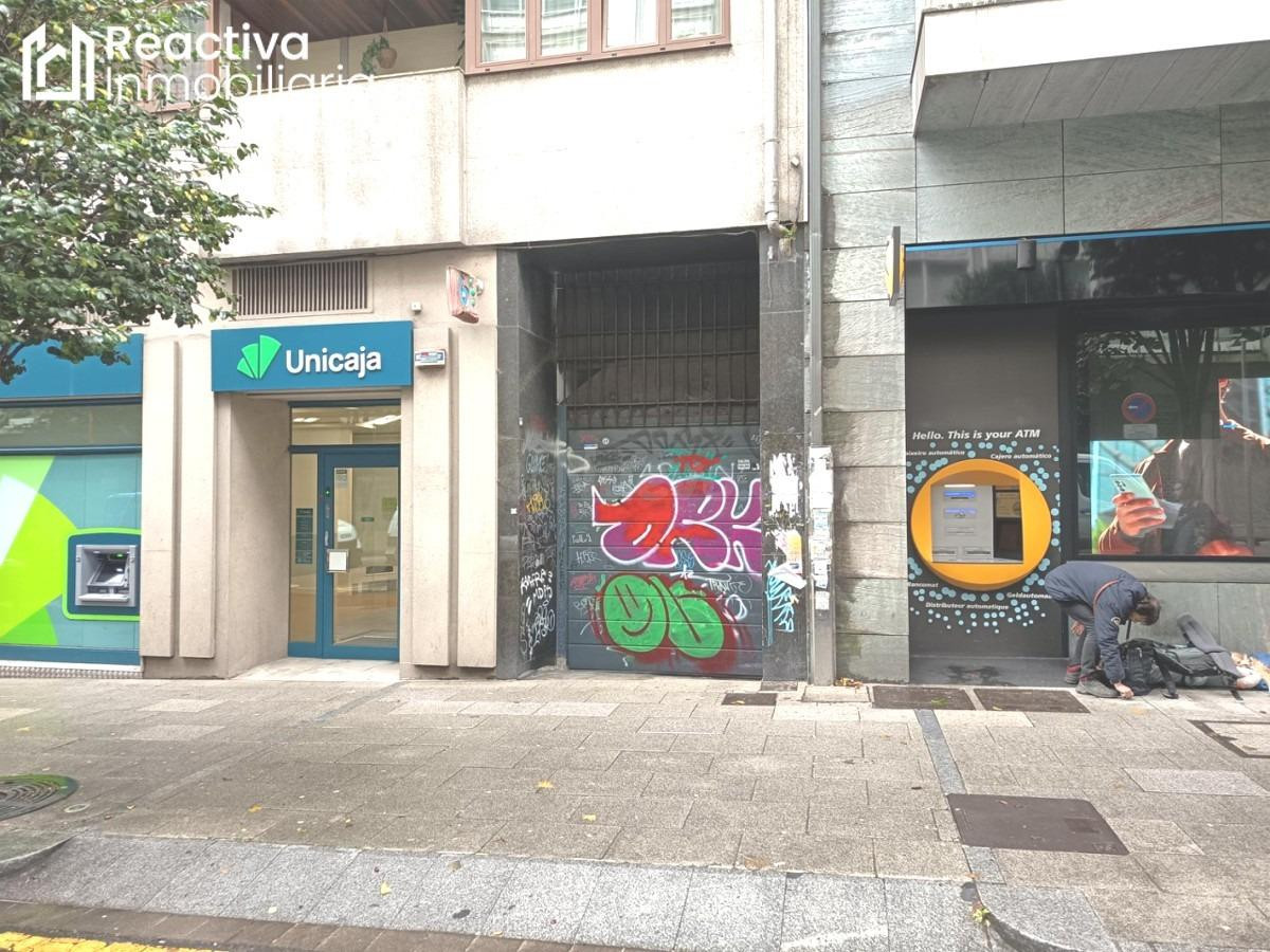 Se aquila plaza de garaje para vehículo pequeño - foto 4