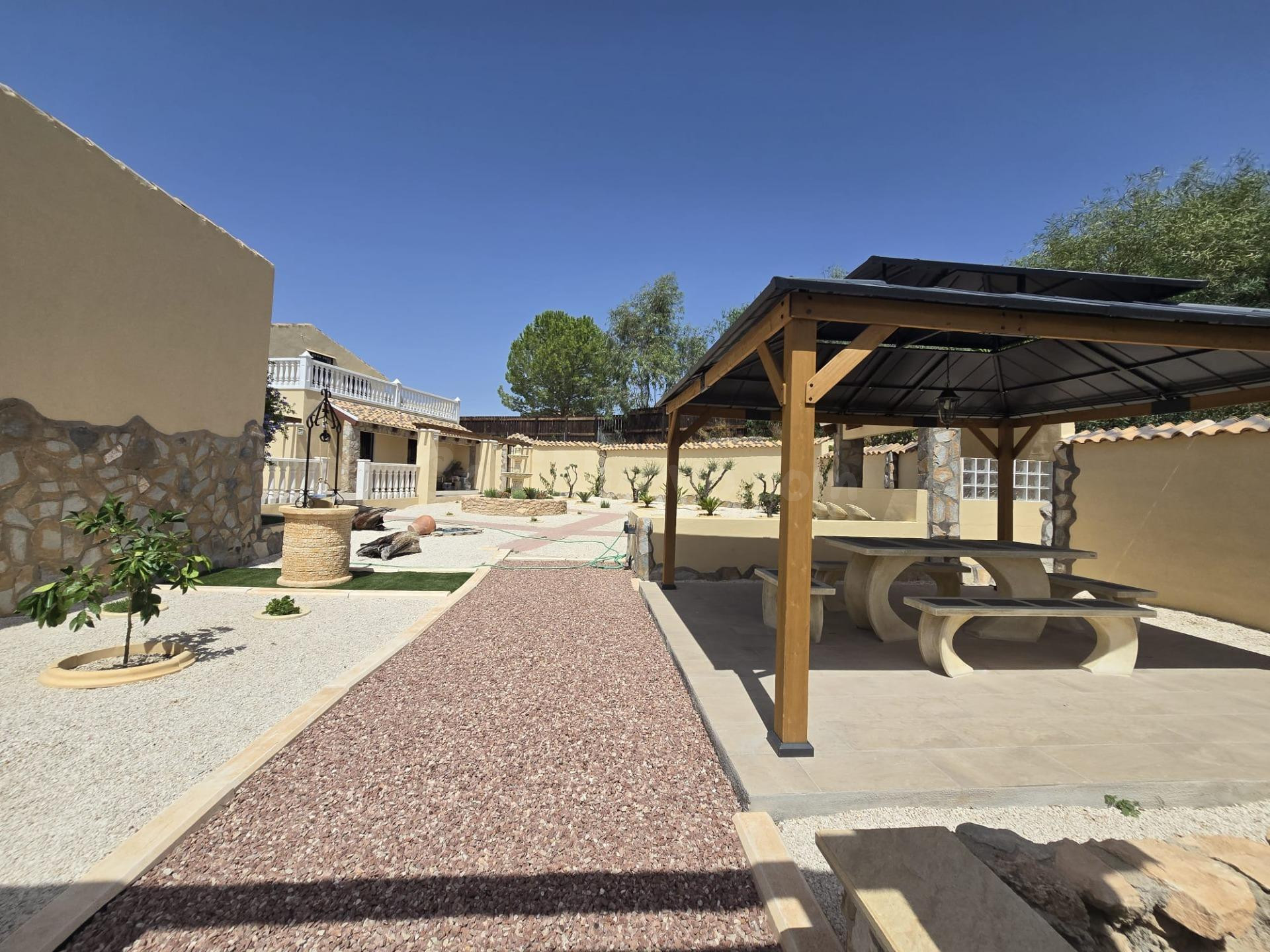 Chalet Adosado en Barinas - foto 4
