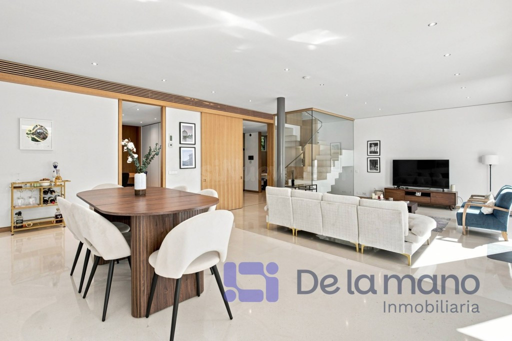 CHALET DE LUJO EN ZONA SEGURA Y EXCLUSIVA DE MADRID - foto 3