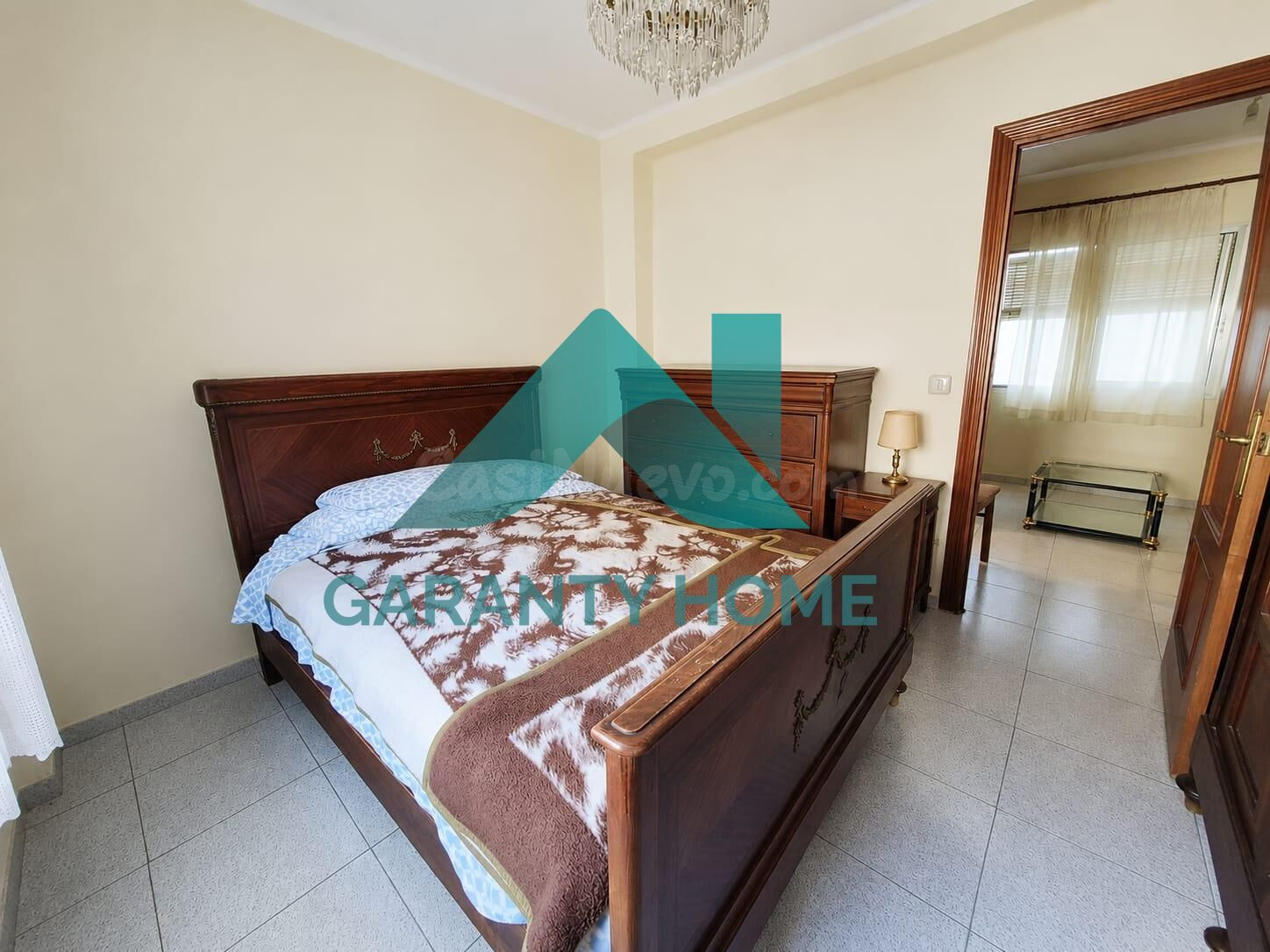 ¡SE VENDE PISO JUNTO A CÁNOVAS! - foto 5