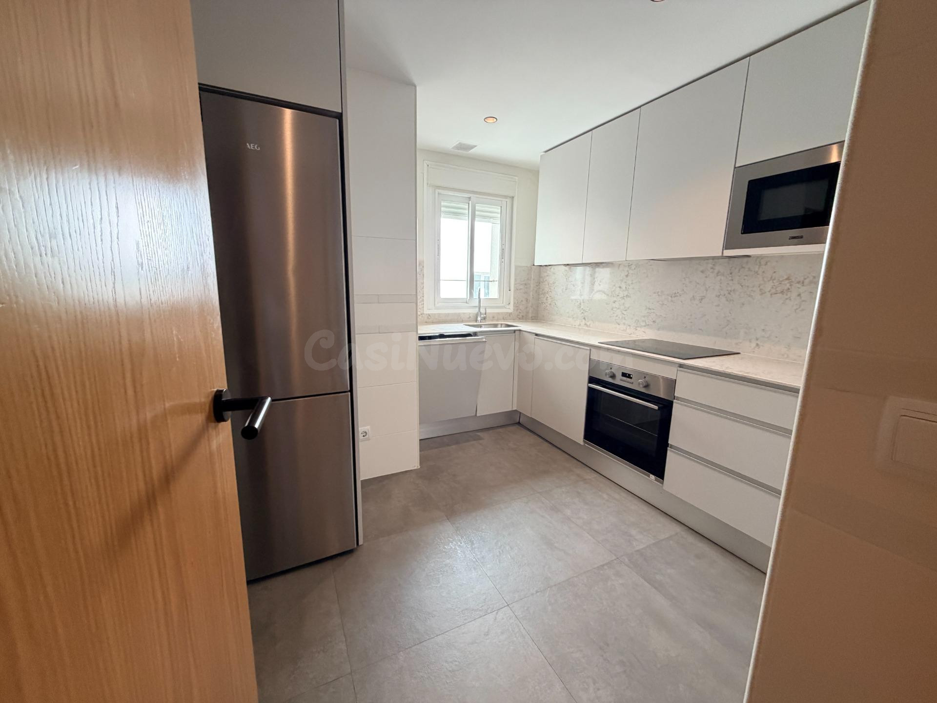 Piso 3 habitaciones 136m² en alquiler - Chamartin - foto 4