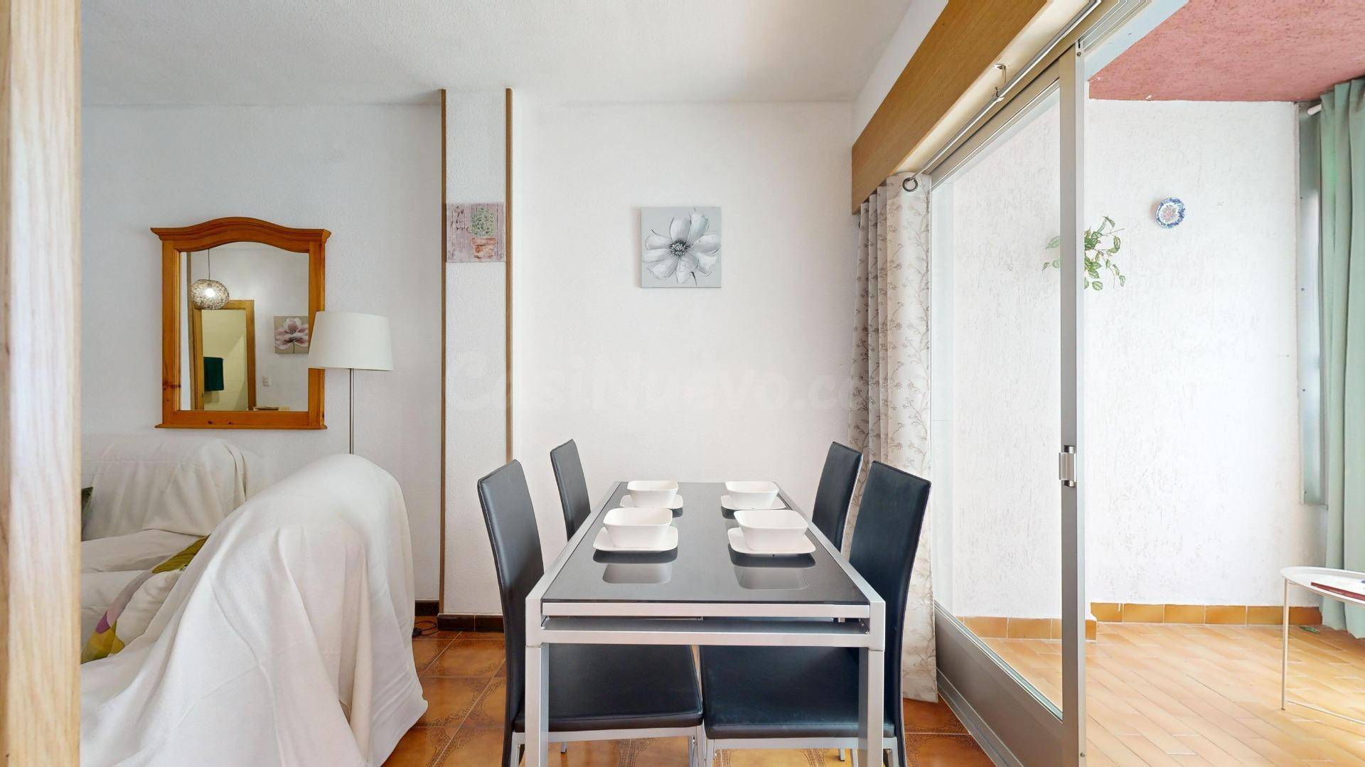 Piso de una habitación con piscina comunitaria a 300 metros  - foto 2