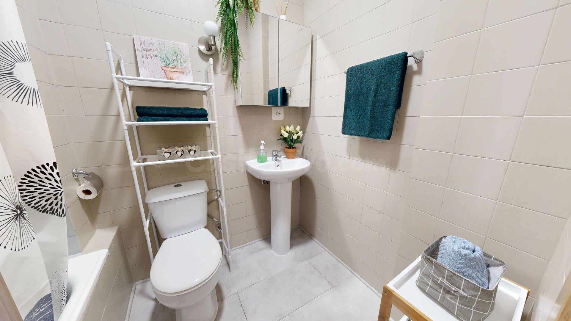 Piso de una habitación con piscina comunitaria a 300 metros  - foto 3