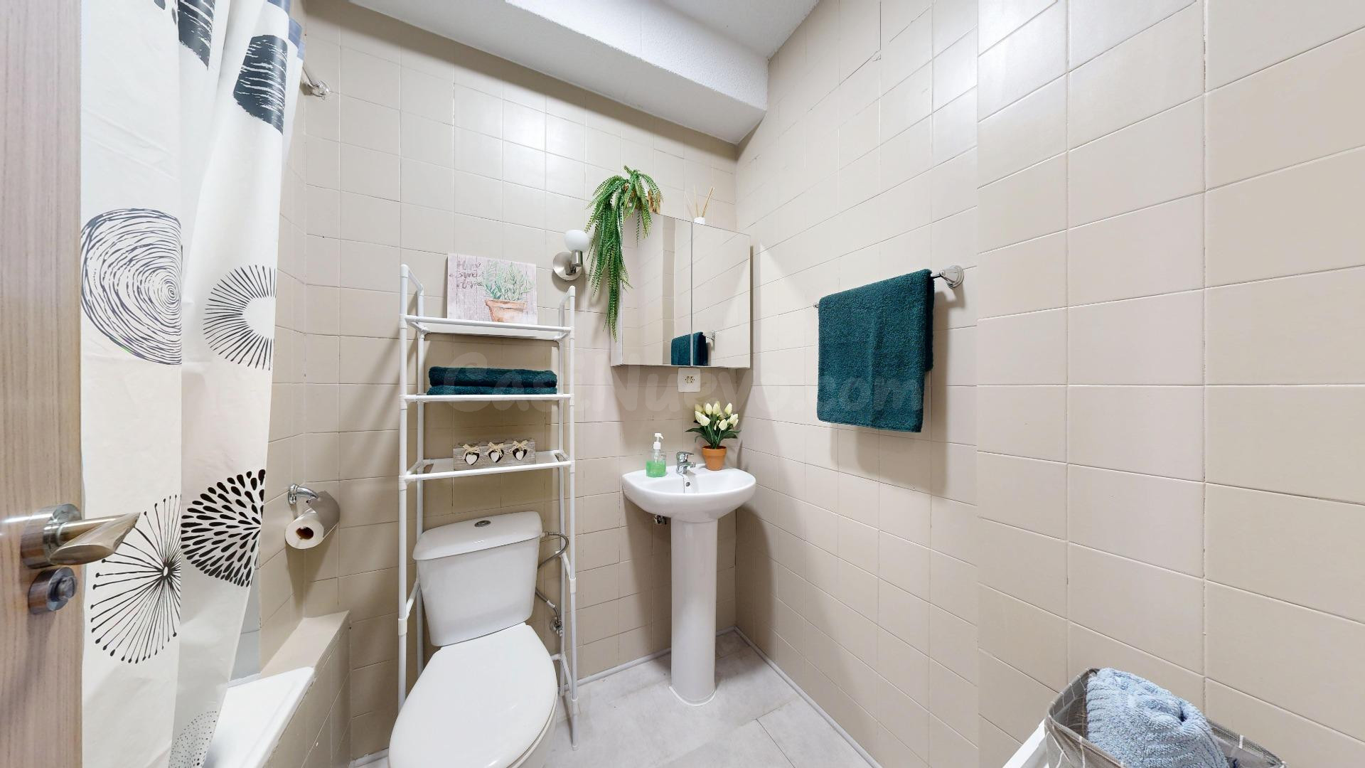 Piso de una habitación con piscina comunitaria a 300 metros  - foto 4