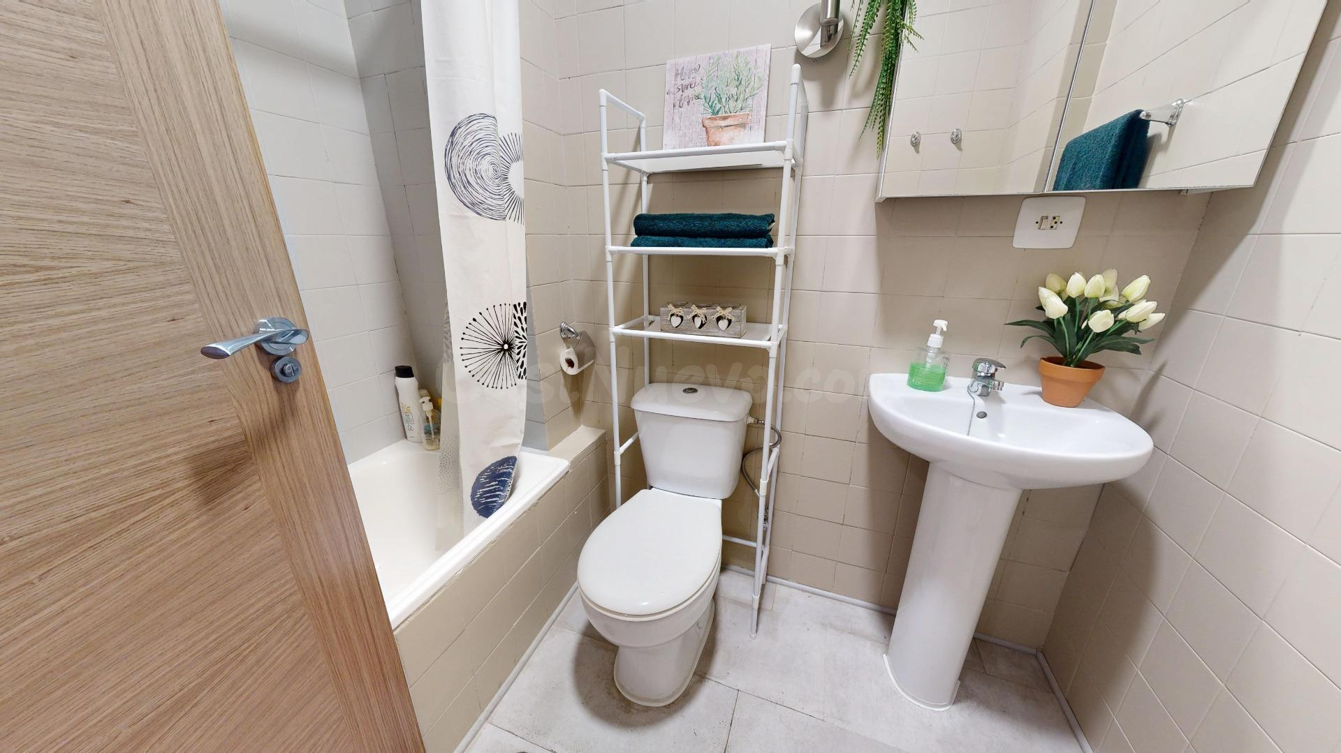 Piso de una habitación con piscina comunitaria a 300 metros  - foto 5