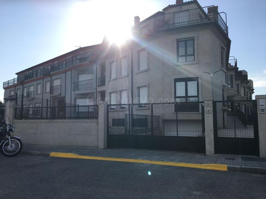 Vistamar Galicia Comercializa apartamento a escasos metros de la playa del Castro-Catia.