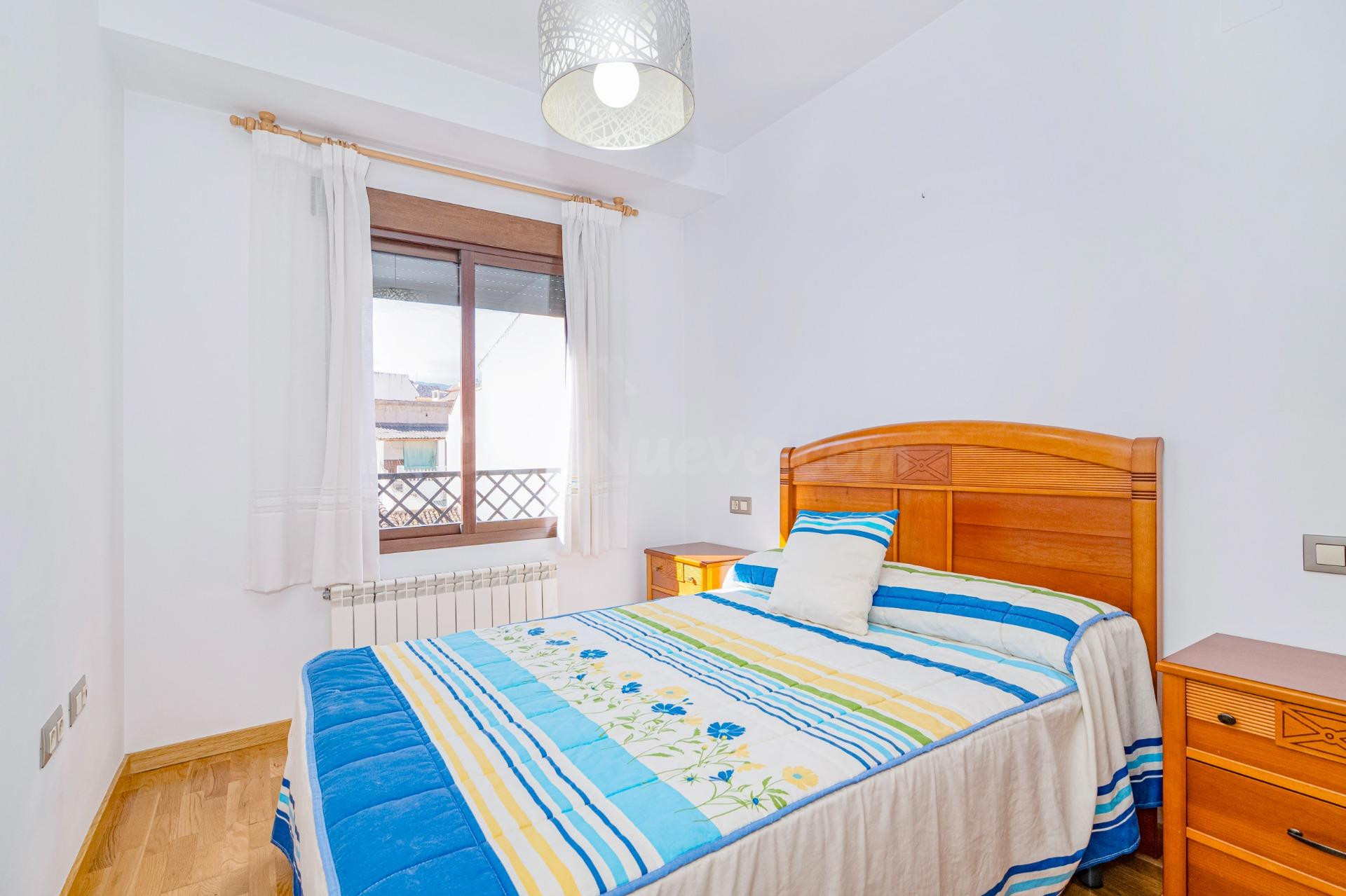 PISO 2 DORMITORIOS Y GARAJE - LA ZUBIA - foto 4