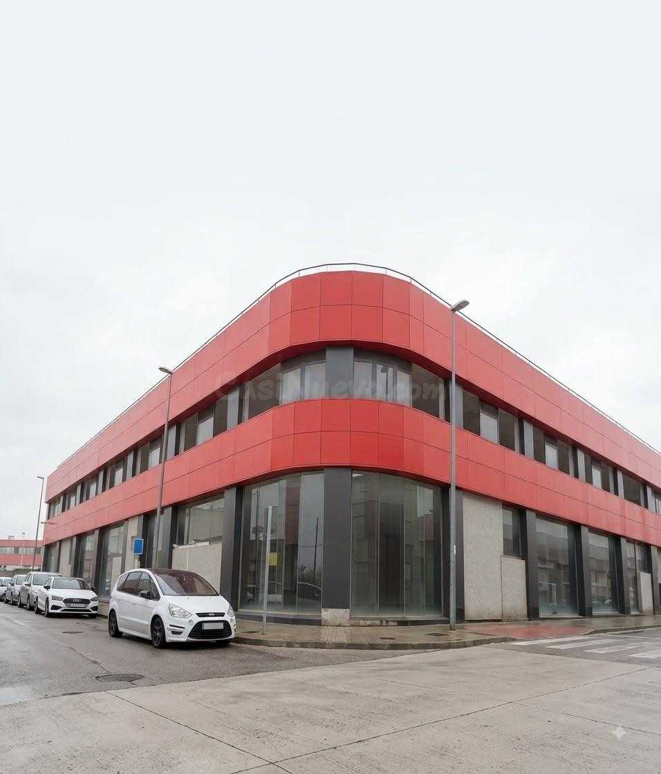 Oportunidad de inversión en local de más de 400m2 construido - foto 2