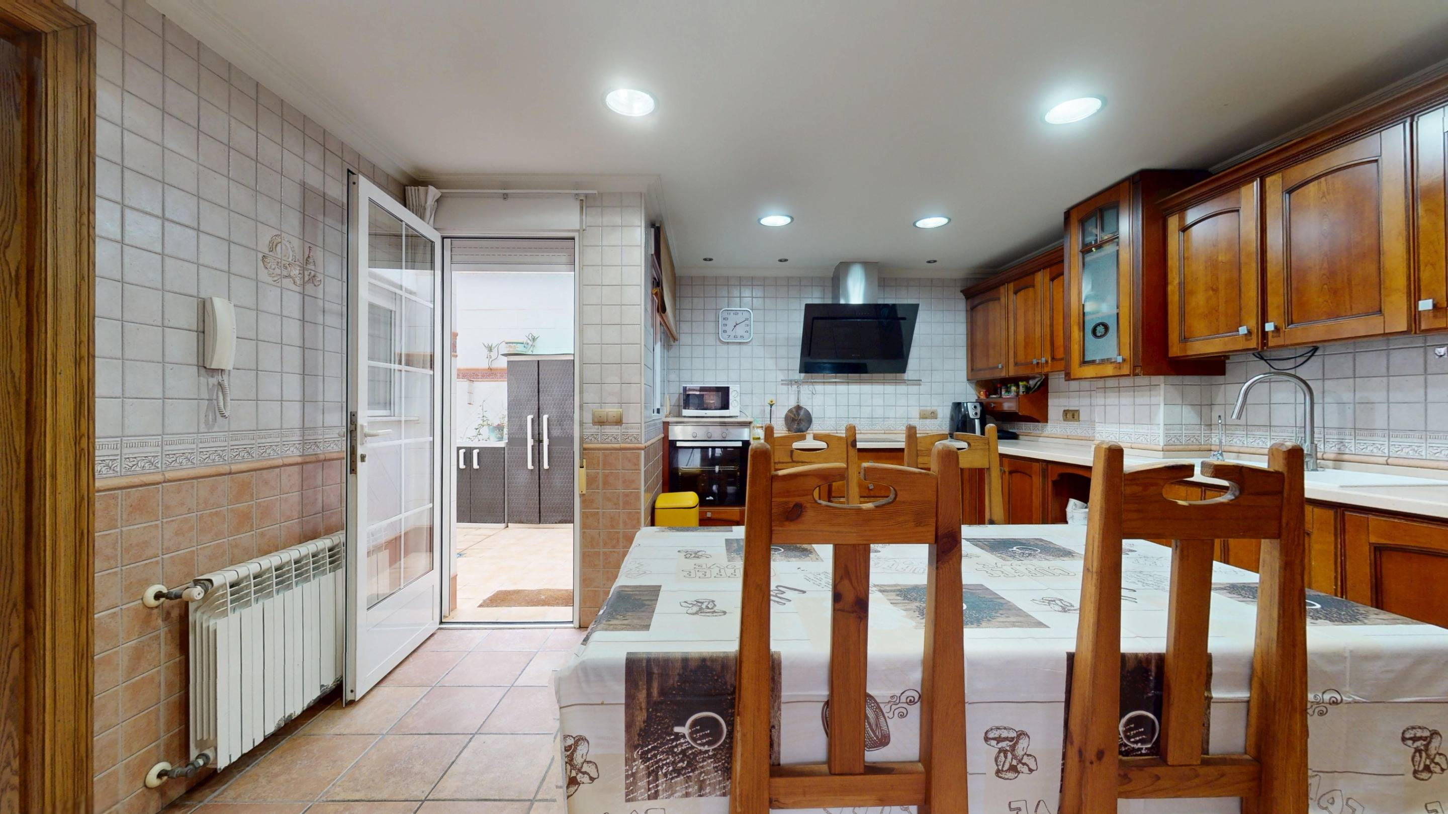 Tu casa independiente en Santa Pola: cuatro plantas para vivir, disfrutar y tenerlo todo - foto 5