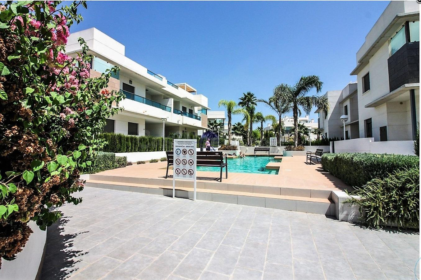 Apartamento con solarium en Gran Sol - foto 2
