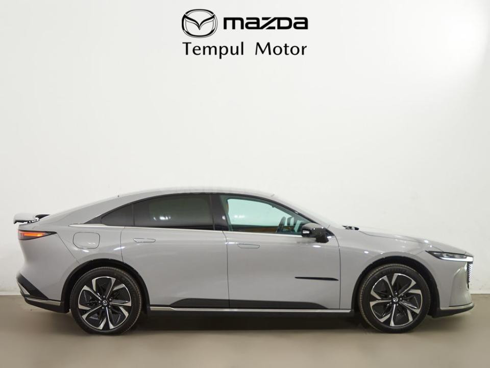 Mazda Mazda6e - foto 2