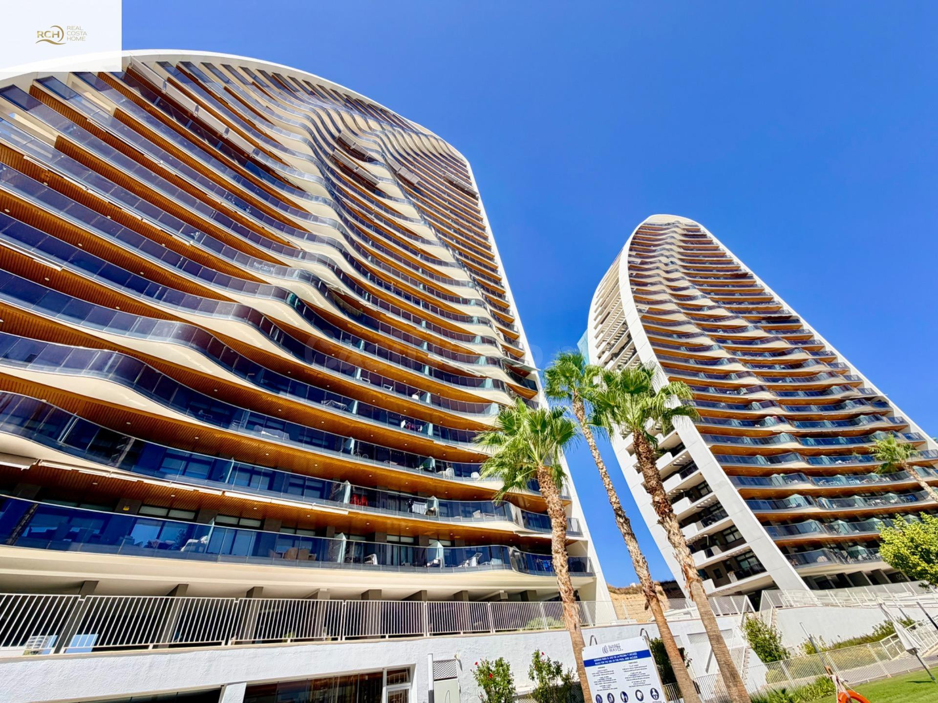 ALQUILER TEMPORADA EN SUNSET WAVES BENIDORM