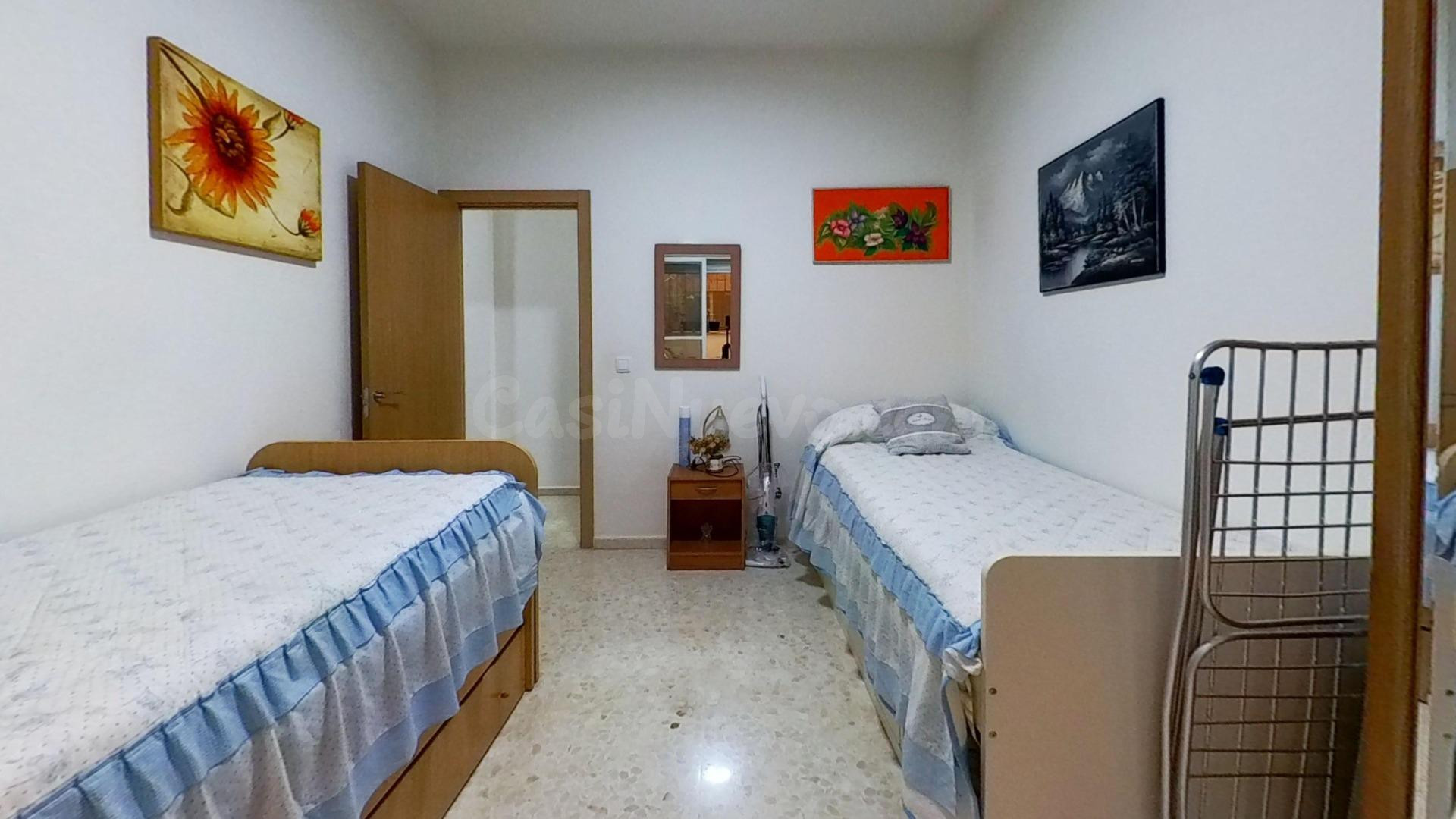 Vivienda exterior, luminosa y con garaje y trastero en Montroy - foto 3