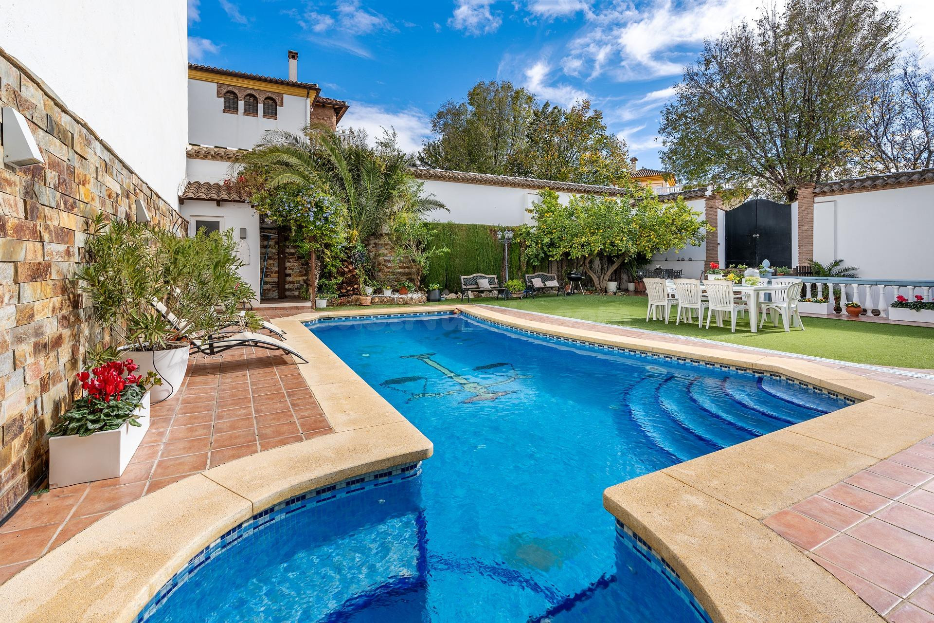 Exclusivo Chalet a la venta en Íllora, Granada. - foto 2