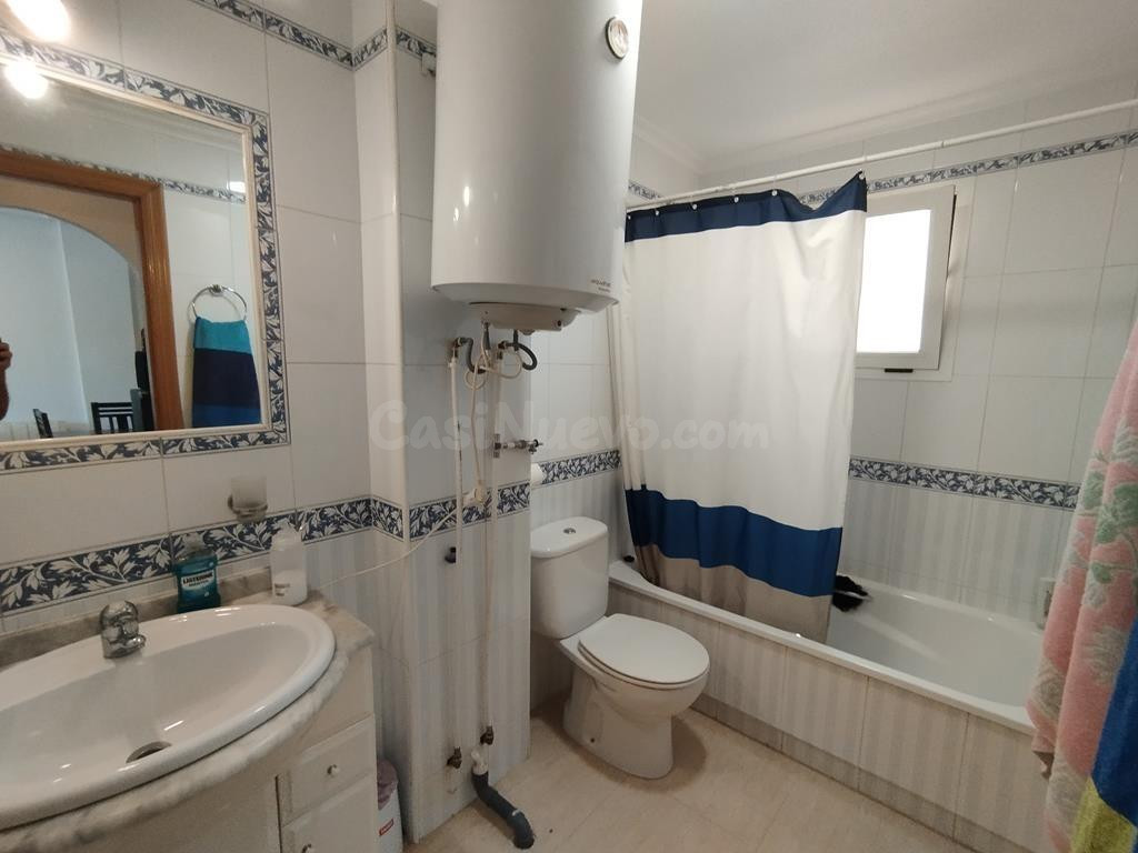 ✨ ¡ACOGEDOR PISO REFORMADO CON PISCINA A UN PASO DE LA PLAYA - foto 5