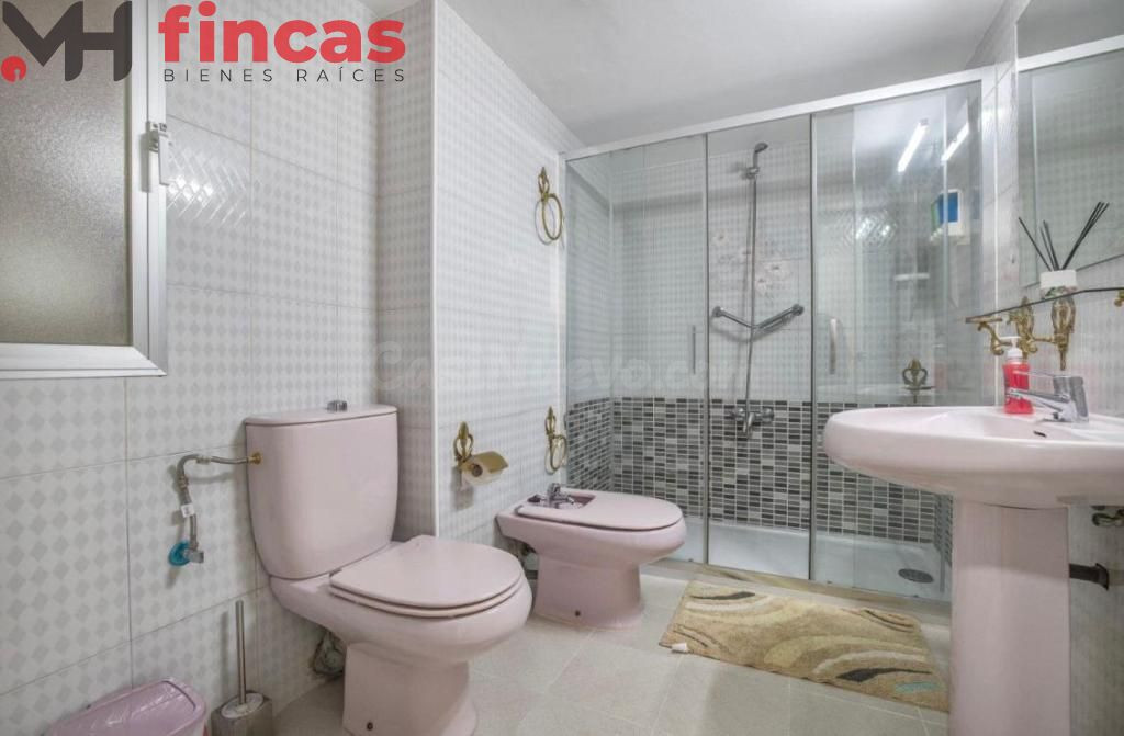 "Residencia de Ensueño en el Corazón de Córdoba: Descubre La Perla del Centro Apartamento" - foto 2