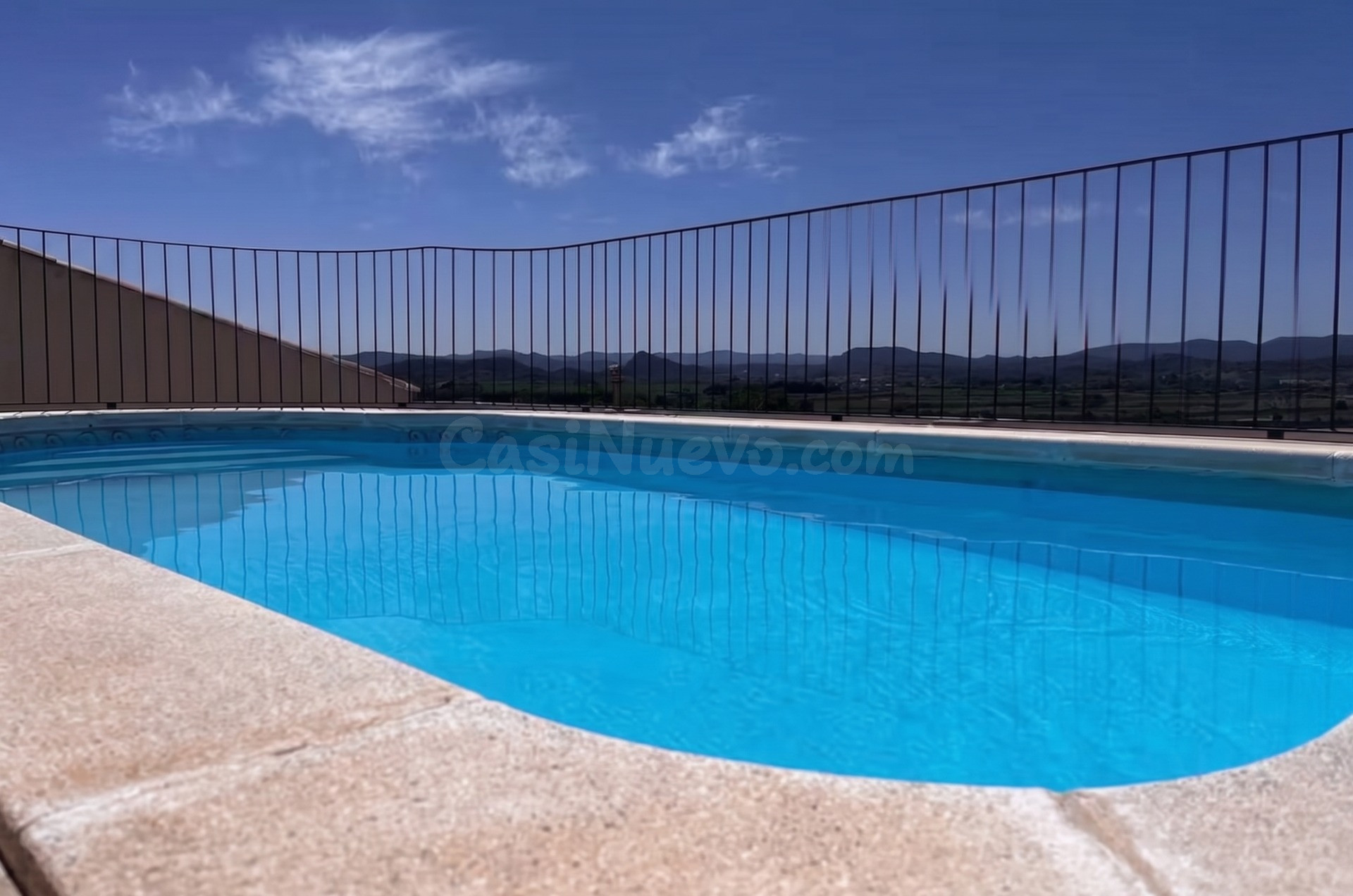 Vive junto al mar: 3 habitaciones, piscina y garaje en Xilxes - foto 3