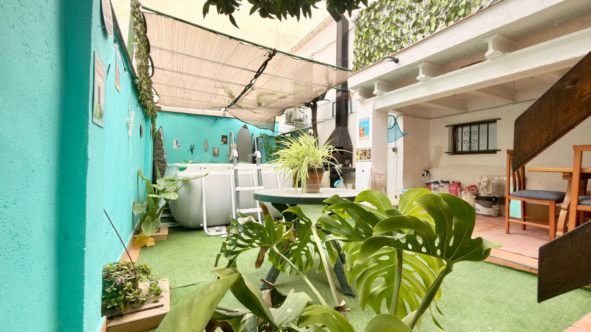 CASA CON ENCANTO EN CUNIT – ESPACIO, TERRAZA Y A SOLO 650 M DEL MAR