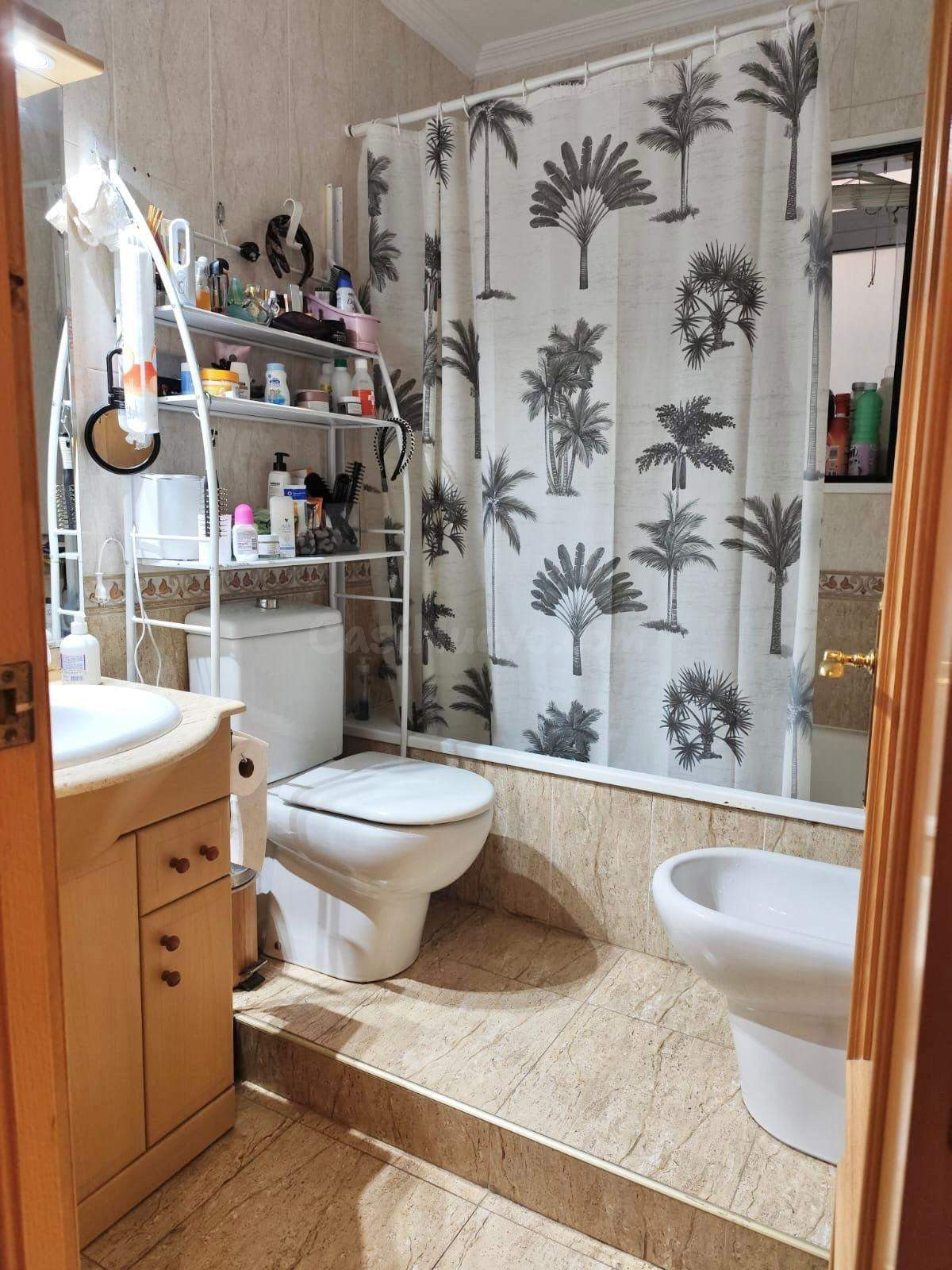 Acogedor piso en venta en Virgen del Remedio, Alicante por s - foto 2