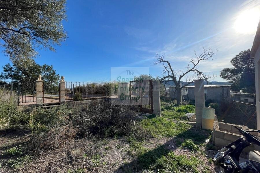 Venta de finca / country property en La romana, con 3 dormitorios y 1 baño con plaza de garaje - foto 4
