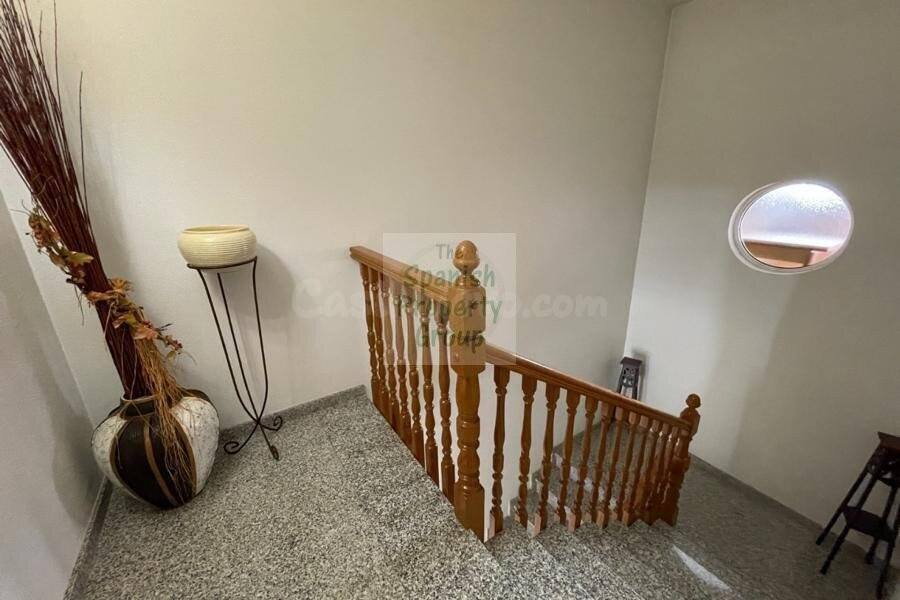 Venta de townhouse en Formentera del segura, de 400m2 con 5 dormitorios y 3 baños con plaza de garaje - foto 4
