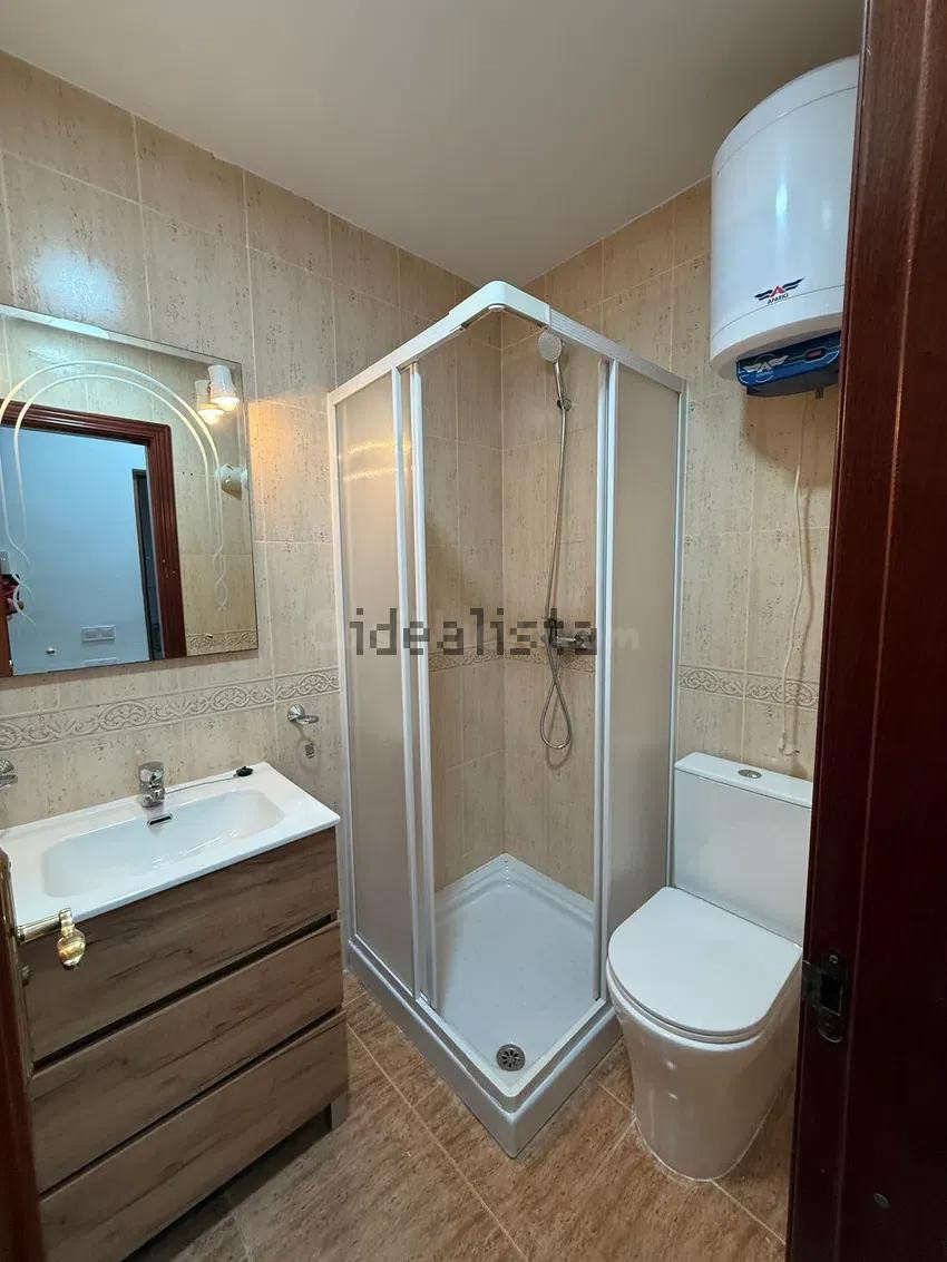 Estudio reformado junto al Puerto Deportivo de Aguadulce - foto 2