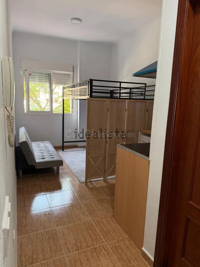 Estudio reformado junto al Puerto Deportivo de Aguadulce - foto 3