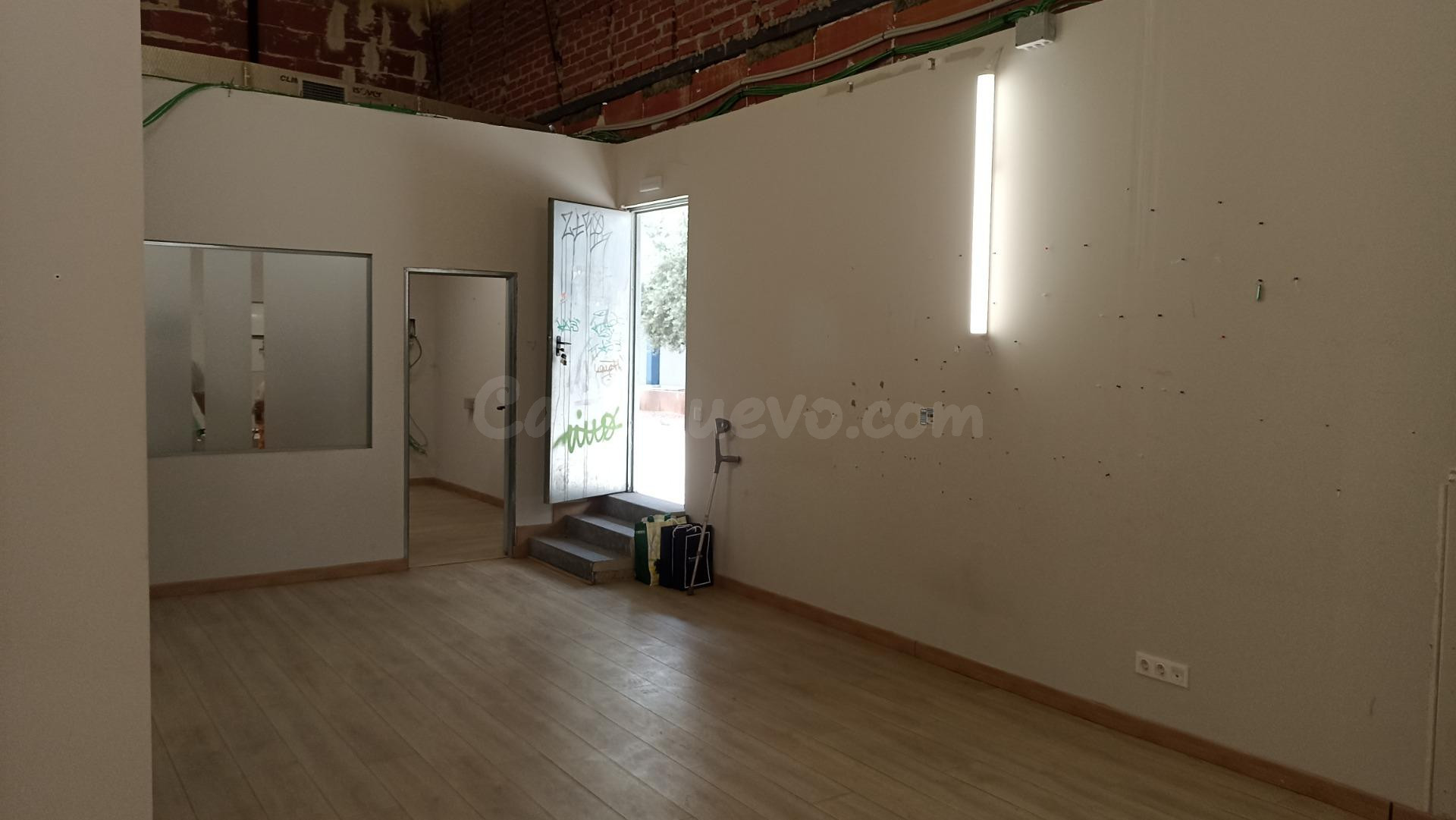 Local comercial 122m² en alquiler - ARGANDA DE REY (MADRID) - foto 2