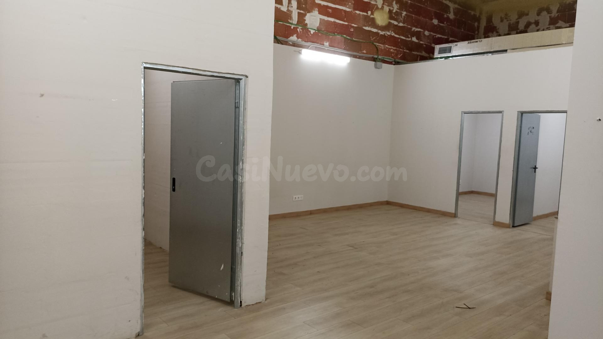 Local comercial 122m² en alquiler - ARGANDA DE REY (MADRID) - foto 3
