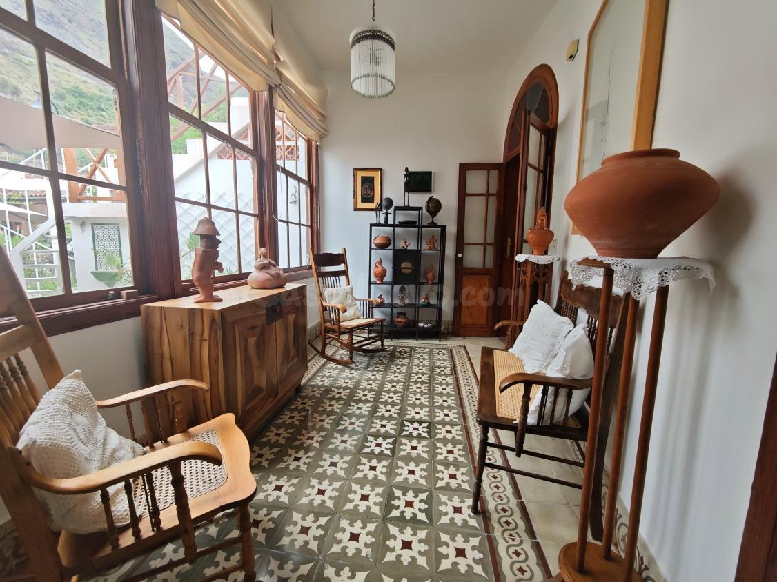 Casa Canaria restaurada con jardín privado en el corazón de Garachico, Tenerife norte. - foto 4