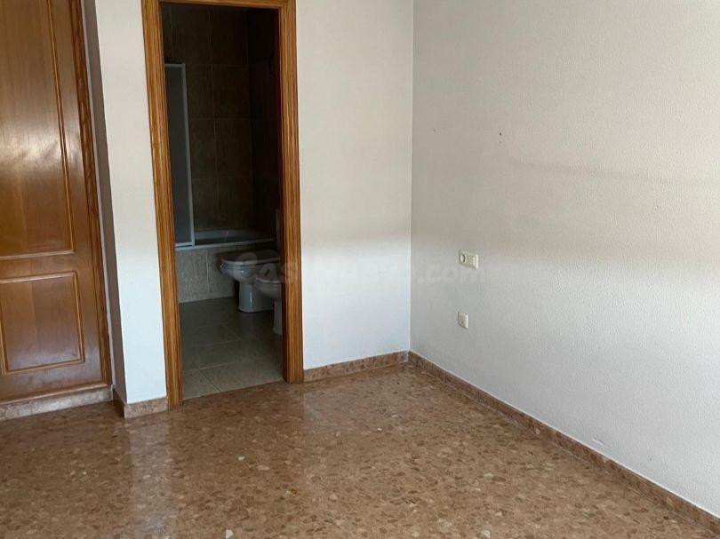 Se vende piso en Chiva, Valencia - foto 3