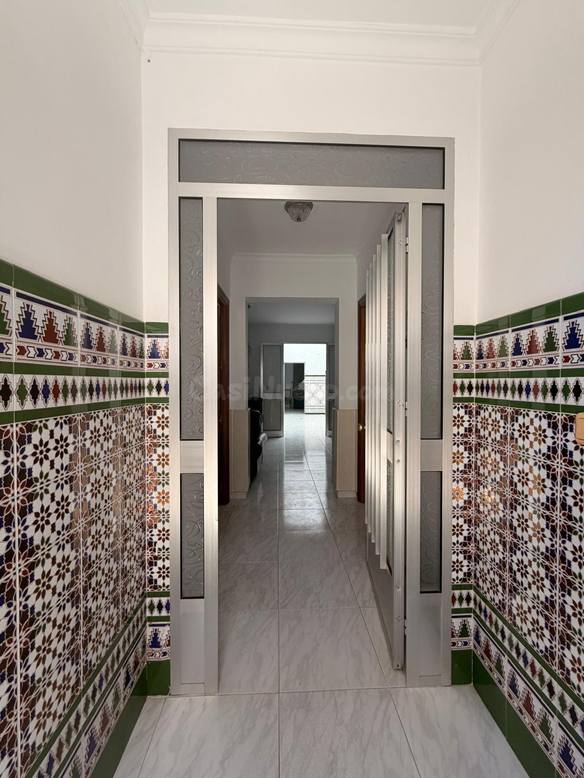Amplia Casa en La Merced: Ideal para Familias o Inversores - foto 2