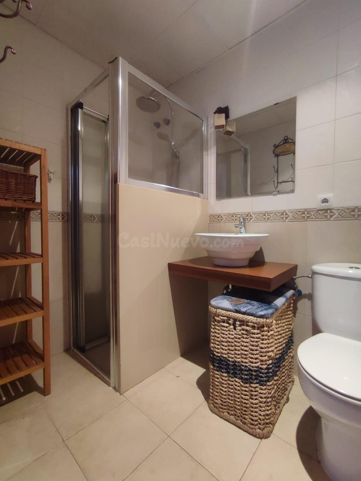 D. ESTUPENDA VIVIENDA JUNTO A LA AV. BARCELONA, DOS DORMITOR - foto 3