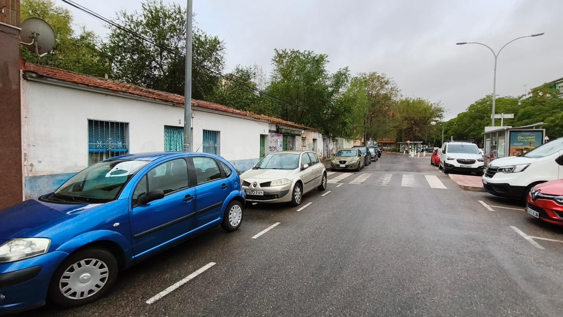 Suelo para uso residencial o comercial en Torrejon de Ardoz - foto 4