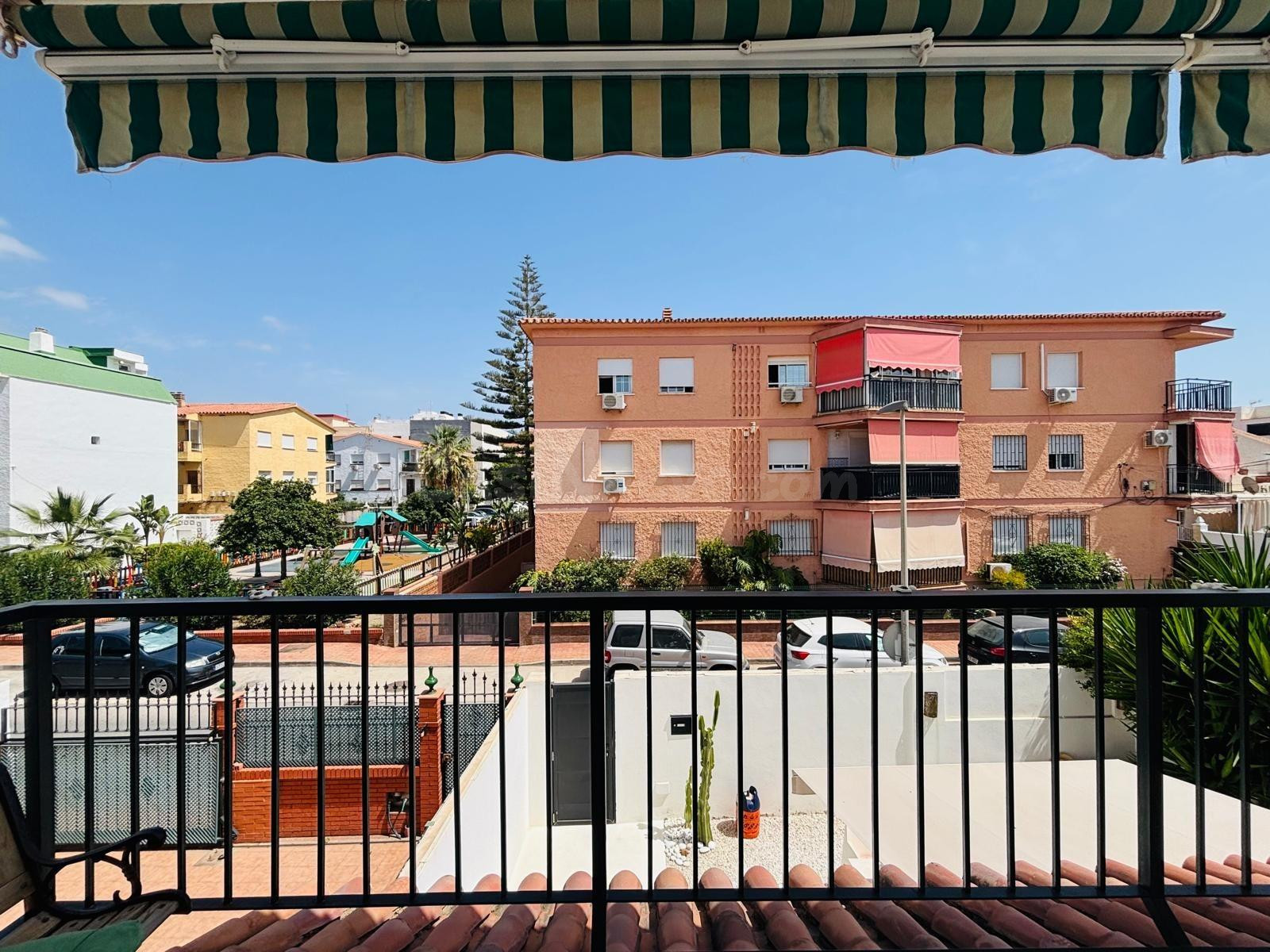VIVIENDA REFORMADA DE 2 habitaciones (+2) A 10 METROS DE LA  - foto 4