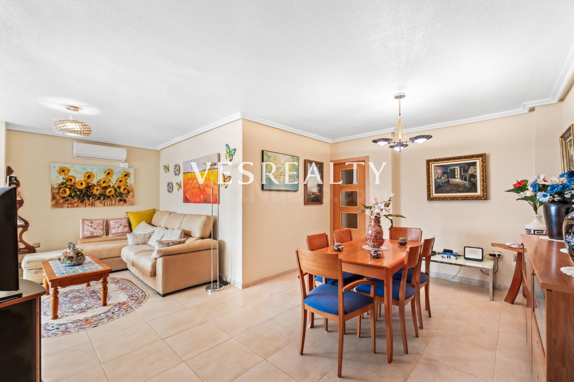 Exclusivo Apartamento en Primera Línea de Playa en Urbanova, Alicante - €490,000 - foto 3