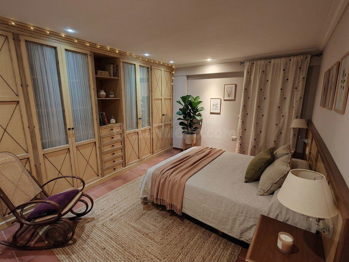 Vivienda amplia y luminosa en Calle Blas Valero, Elche